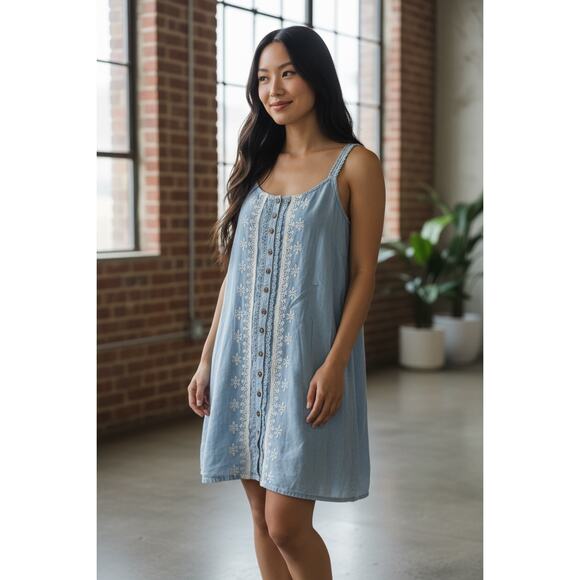 Raya Sun Women's Rayon Blend Button Front Embroidered Sundress size M - Picture 1 of 7